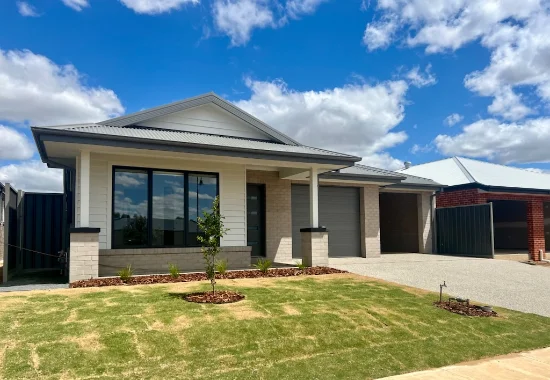 1-8 Fortune Parade, Yarrawonga, Vic 3730