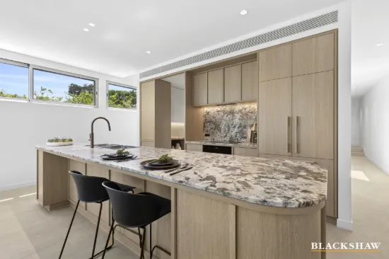 1/8 McCulloch Street, Curtin, ACT 2605
