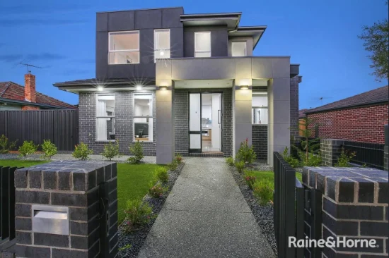1/8 Quick Street, Pascoe Vale, Vic 3044