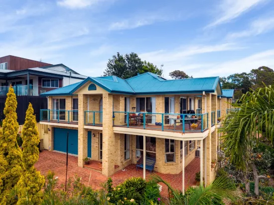 1 John Close, Merimbula, NSW 2548