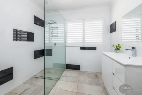 10/112 Bayview Street, Runaway Bay, Qld 4216-Image