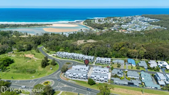 10/4 Wuru Drive, Burrill Lake, NSW 2539