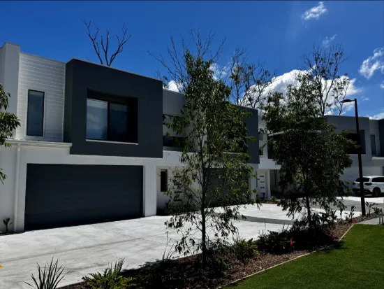 10/74 Finnegan Way, Coomera, Qld 4209
