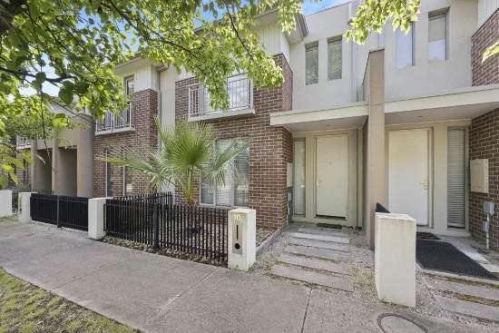 10 Amana Dr, Alfredton, Vic 3350