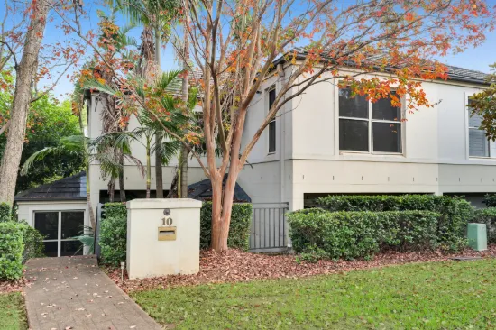 10 Jane Jarvis Way, Macquarie Links, NSW 2565