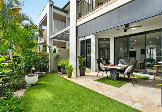 1071/1 The Cove Crescent, Carrara, Qld 4211