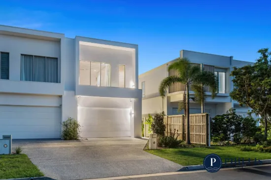 10B Mallard Avenue, Paradise Point, Qld 4216