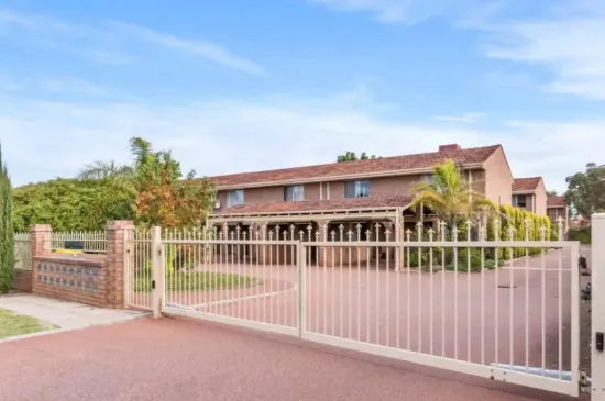 11/1179 Albany Highway, Bentley, WA 6102