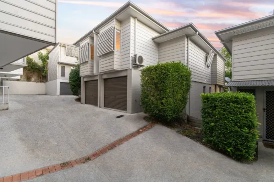 11/8 Eric Road, Holland Park, Qld 4121