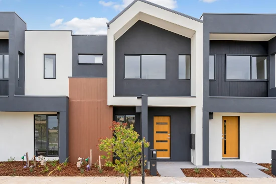 11 Elberta Rd, Tarneit, Vic 3029 - For Rent
