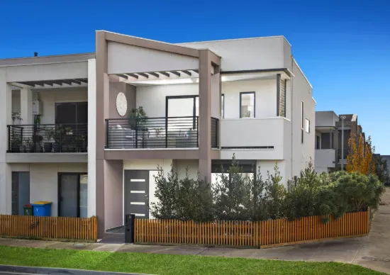 11 Henrietta Place, Cranbourne West VIC 3977-Image