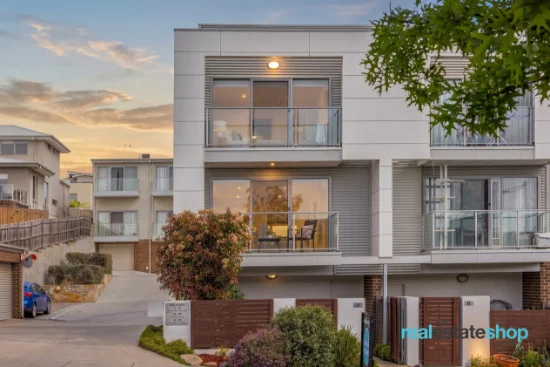11 Narrambla Terrace, Lawson, ACT 2617