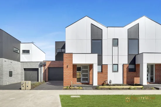 11 Timetable Street, Mambourin, Vic 3024