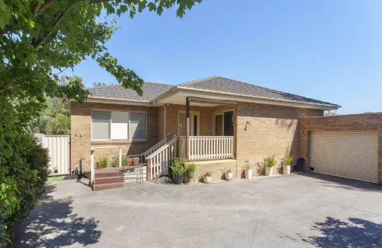 11a Esther Crescent, Mooroolbark, Vic 3138