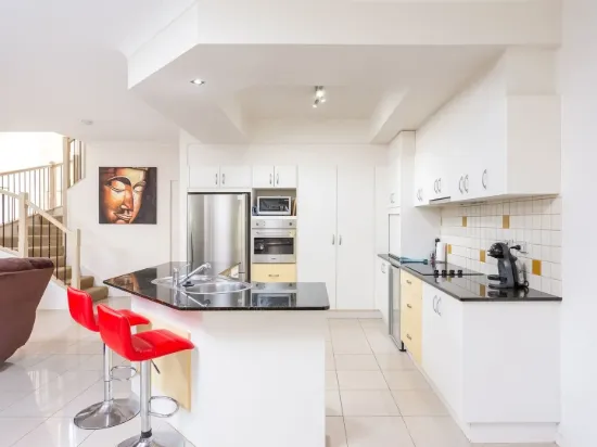 12/431 Oxley Drive, Runaway Bay, Qld 4216-Image