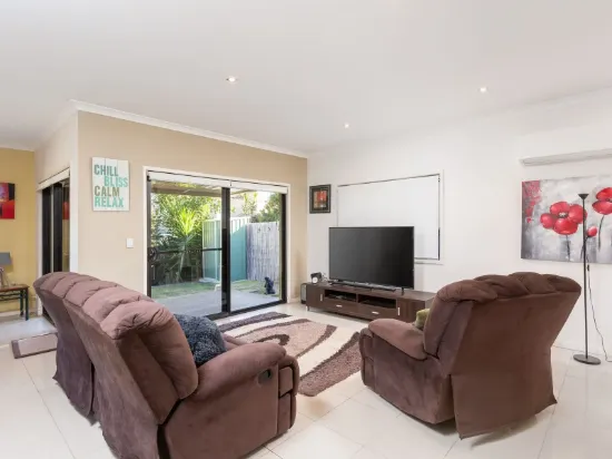 12/431 Oxley Drive, Runaway Bay, Qld 4216-Image
