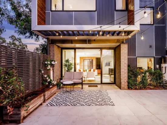12 Alarah Boulevard, Cranbourne West VIC 3977-Image