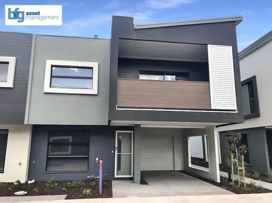 12 Nugget Way, Cranbourne East, Vic 3977 - For Rent