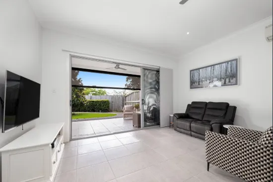 13/1-5 Anna Louise Terrace, Windaroo, Qld 4207-Image