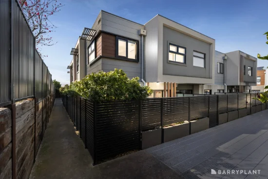13/15 Mullenger Road, Braybrook, Vic 3019
