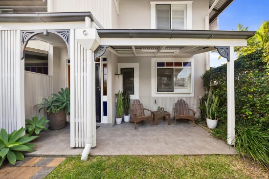 13 Brighton Road, Highgate Hill, Qld 4101 - For Sale