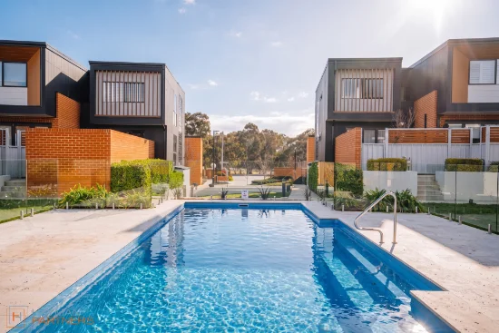 130/1 Rowland Rees Crescent, Greenway, ACT 2900