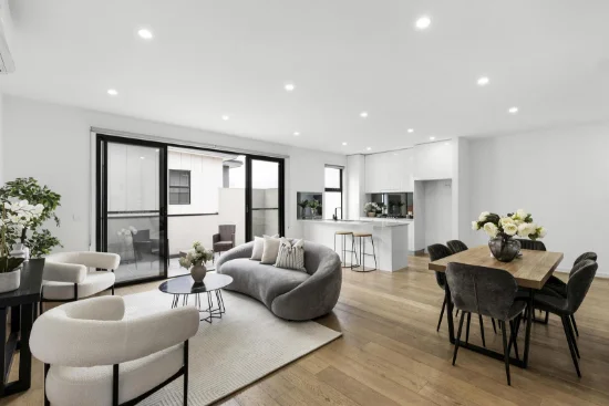 14/244 Pascoe Vale Road, Essendon, Vic 3040