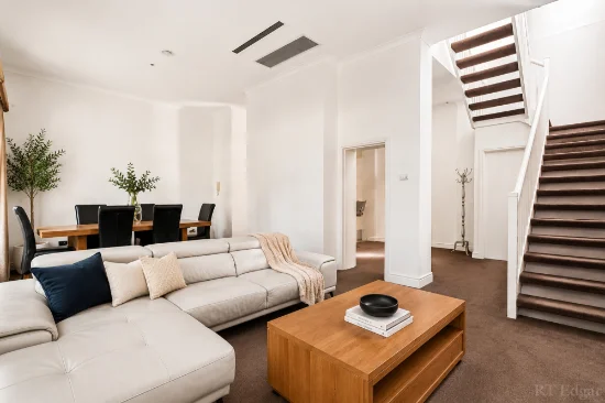 145 Wiltshire Drive, Kew, Vic 3101