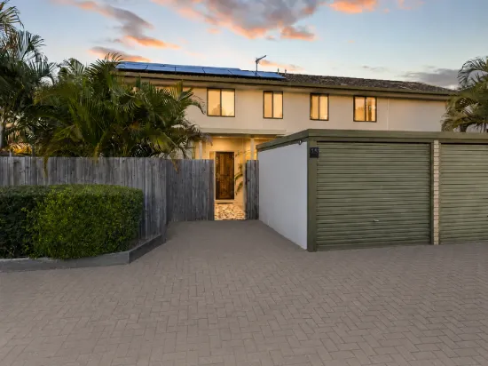 15/111 Little Usher Ave, Southport, Qld 4215