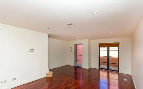 15/72 Canberra Avenue, Griffith ACT 2603-Image