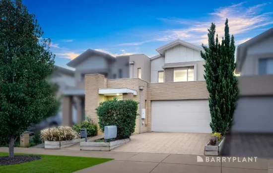 15 Broadbeach Circuit, Sanctuary Lakes, Vic 3030