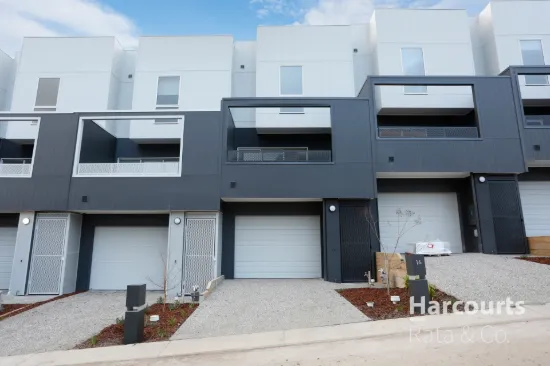 16 Cameo Crescent, South Morang, Vic 3752