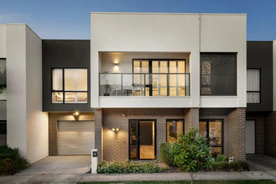 16 Monterey Drive, Cheltenham, Vic 3192