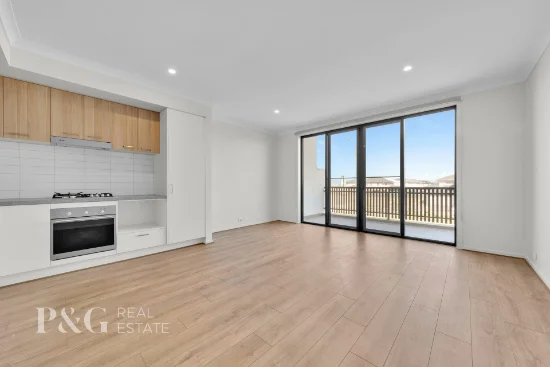 16 Orana Boulevard, Clyde North, Vic 3978 - For Rent