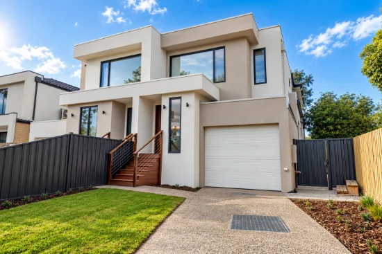 17B Derna Road, Ashburton VIC 3147 - For Rent