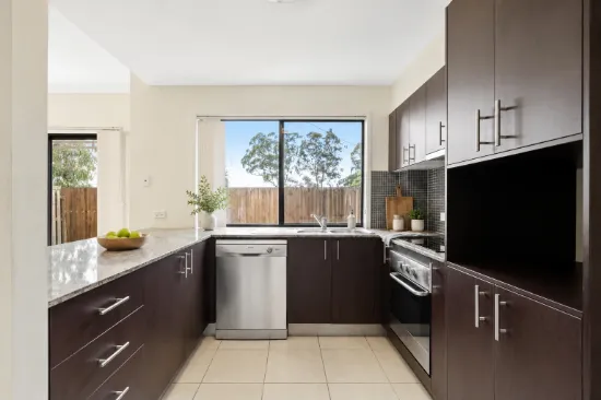 18/170 Whiting Street, Labrador, Qld 4215-Image