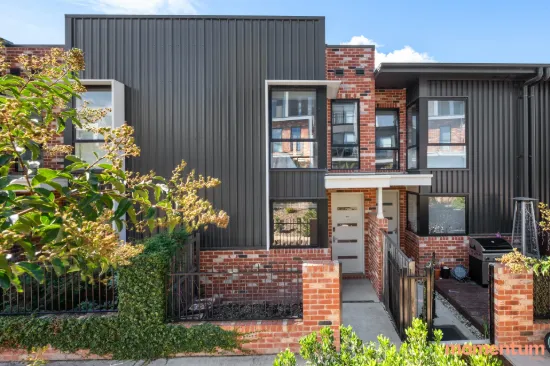 18/2 Eureka Way, Denman Prospect, ACT 2611