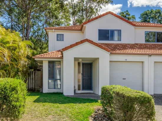 18/2 Studio Drive, Pacific Pines, Qld 4211