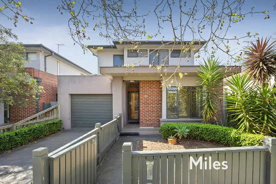 18 Ailsa Grove, Ivanhoe, Vic 3079
