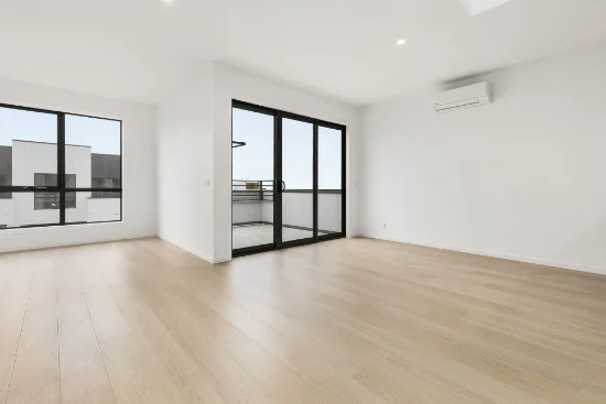18 Dayspring Path, Wollert, Vic 3750 - For Rent