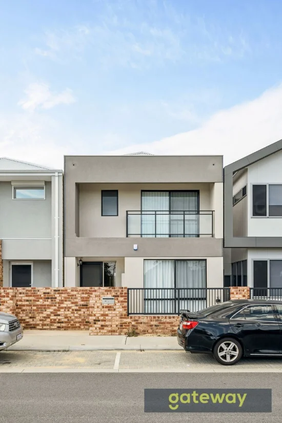18 Solstice Way, Treeby, WA 6164