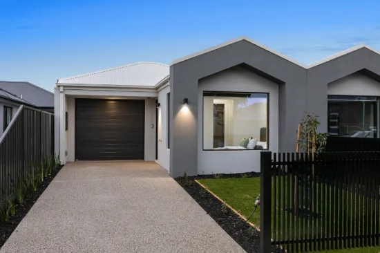 18b Amaranth Avenue, Altona North, Vic 3025
