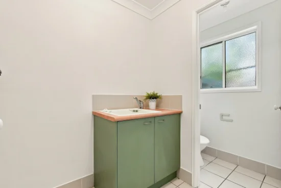 19/8 Honeysuckle Way, Calamvale, Qld 4116-Image