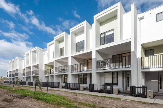19 Basque Walk, Cranbourne South VIC 3977-Image