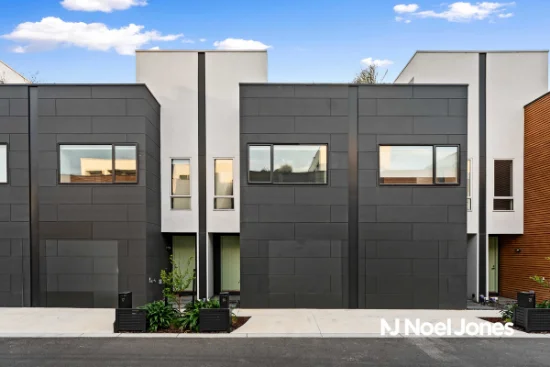 19 Watermark Close, Port Melbourne, Vic 3207