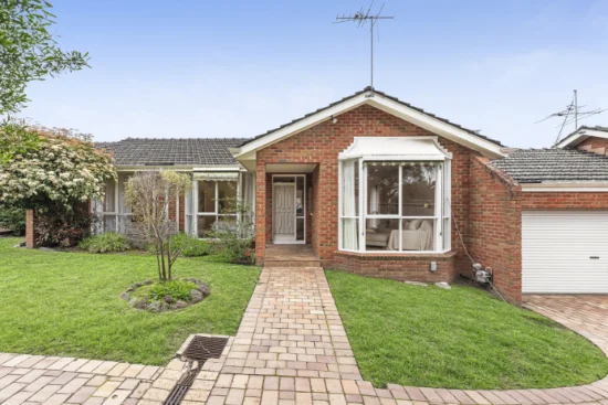 2/1 Birtles Street, Balwyn, Vic 3103 - For Rent