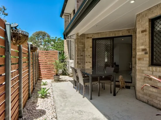 2/108 Elizabeth Ave, Clontarf, Qld 4019-Image