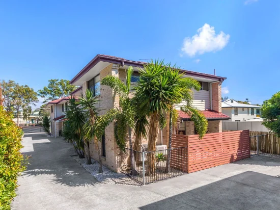 2/108 Elizabeth Ave, Clontarf, Qld 4019-Image