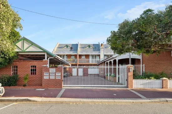 2/115 Brisbane Street, Perth, WA 6000