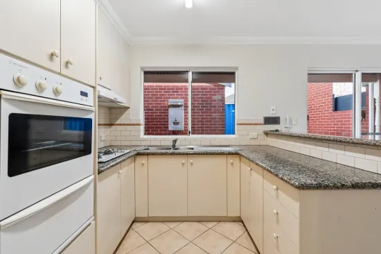 2/115 Brisbane Street, Perth, WA 6000-Image